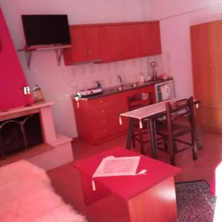 بيت ضيافة Sakis.