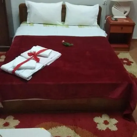 Sakis. Vendégház Órma