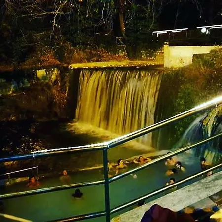 ゲストハウス Sakis.