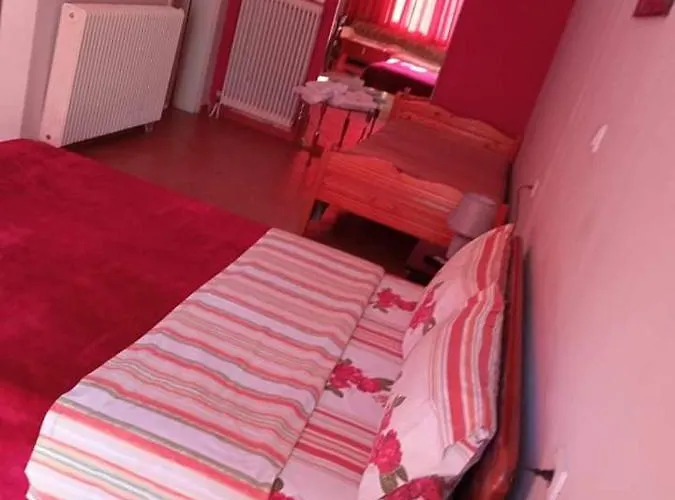 Sakis. Konukevi Órma