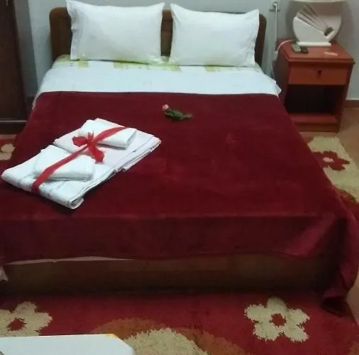 Sakis. Konukevi Órma