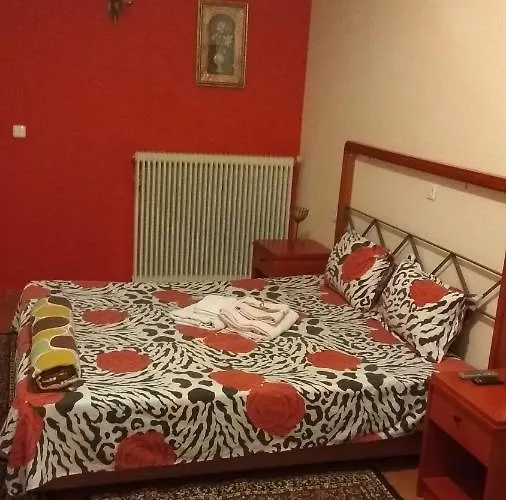 Sakis. Konukevi Órma